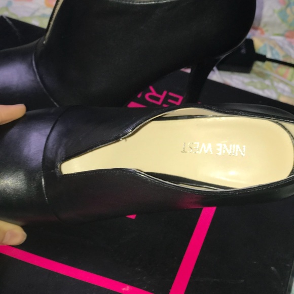 Nine West Black Open Toed Heels - Picture 3 of 5